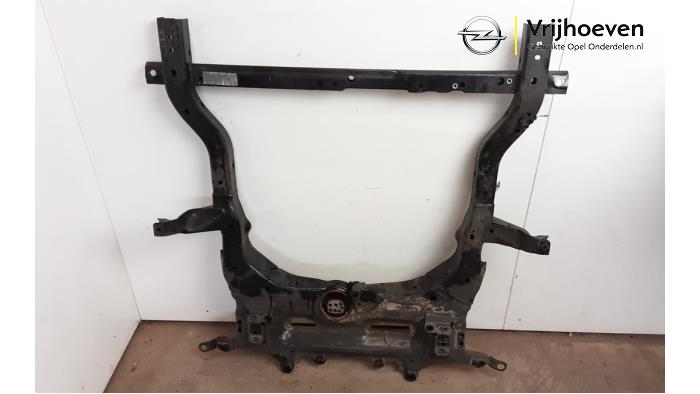 Subframe van een Opel Astra K Sports Tourer 1.6 CDTI 136 16V 2019