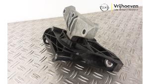 Gebruikte Motorsteun Opel Combo Cargo 1.6 CDTI 75 Prijs € 25,00 Inclusief btw aangeboden door Autodemontage Vrijhoeven B.V.