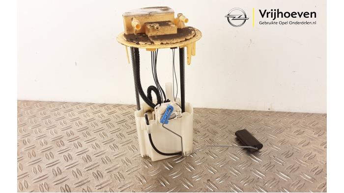 Gebruikte Tank element Pomp Opel Combo Cargo 1.6 CDTI 75 Prijs € 90,00 Inclusief btw aangeboden door Autodemontage Vrijhoeven B.V.