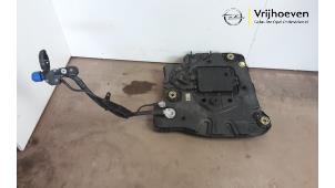 Gebruikte Tank adblue Opel Corsa F (UB/UH/UP) 1.5 CDTI 100 Prijs € 600,00 Margeregeling aangeboden door Autodemontage Vrijhoeven B.V.