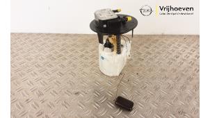 Gebruikte Tank element Pomp Opel Corsa F (UB/UH/UP) 1.5 CDTI 100 Prijs € 125,00 Margeregeling aangeboden door Autodemontage Vrijhoeven B.V.