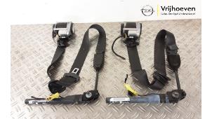 Gebruikte Gordelspanner Set Opel Astra J GTC (PD2/PF2) 1.6 Turbo 16V Prijs € 200,00 Margeregeling aangeboden door Autodemontage Vrijhoeven B.V.