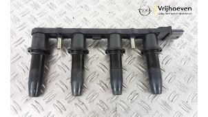 Gebruikte Bobine Opel Astra H Twin Top (L67) 1.8 16V Prijs € 50,00 Margeregeling aangeboden door Autodemontage Vrijhoeven B.V.