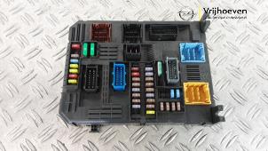 Gebruikte Computer Body Control Opel Grandland (X) 1.2 Turbo 12V Prijs € 100,00 Margeregeling aangeboden door Autodemontage Vrijhoeven B.V.