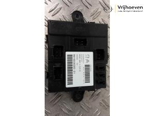 Gebruikte Module achterklep motor Opel Grandland (X) 1.6 CDTi 120 Prijs € 50,00 Margeregeling aangeboden door Autodemontage Vrijhoeven B.V.