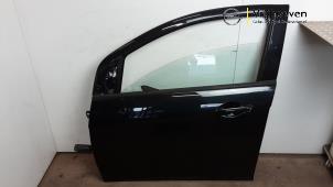 Gebruikte Deur 4Deurs links-voor Opel Karl 1.0 12V Prijs € 500,00 Margeregeling aangeboden door Autodemontage Vrijhoeven B.V.