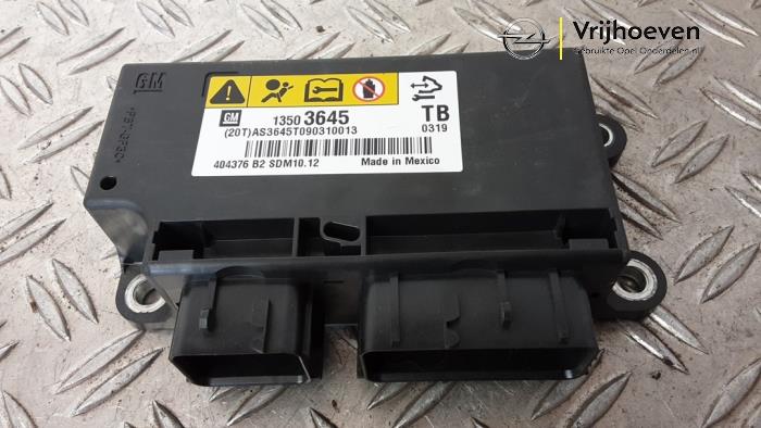 Gebruikte Module Airbag Opel Insignia Sports Tourer 2.0 Turbo 16V Ecotec Prijs € 60,00 Margeregeling aangeboden door Autodemontage Vrijhoeven B.V.
