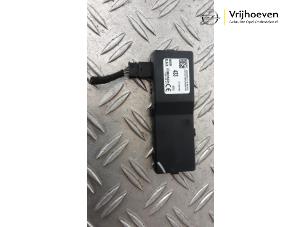 Gebruikte Deur module Opel Insignia Sports Tourer 2.0 CDTI 16V 130 ecoFLEX Prijs € 20,00 Margeregeling aangeboden door Autodemontage Vrijhoeven B.V.