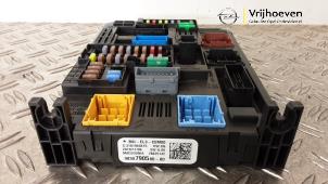 Gebruikte Computer Body Control Opel Grandland (X) 1.2 Turbo 12V Prijs € 150,00 Margeregeling aangeboden door Autodemontage Vrijhoeven B.V.