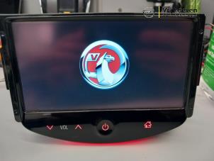 Gebruikte Radio module Opel Corsa E 1.3 CDTi 16V ecoFLEX Prijs € 150,00 Margeregeling aangeboden door Autodemontage Vrijhoeven B.V.