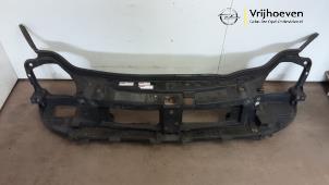 Gebruikte Frontpaneel Opel Vivaro 1.9 DI Prijs € 50,00 Margeregeling aangeboden door Autodemontage Vrijhoeven B.V.