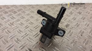 Gebruikte Extra waterpomp Opel Astra L (F3/FB/FM/FP) 1.6 Plug-in Hybrid Turbo 16V Prijs € 25,00 Margeregeling aangeboden door Autodemontage Vrijhoeven B.V.