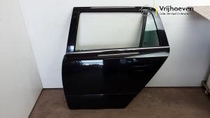 Gebruikte Deur 4Deurs links-achter Opel Astra H SW (L35) 1.7 CDTi 16V Prijs € 50,00 Margeregeling aangeboden door Autodemontage Vrijhoeven B.V.