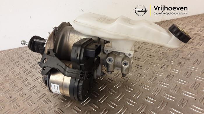 Gebruikte Rembol Opel Astra L (F3/FB/FM/FP) 1.6 Plug-in Hybrid Turbo 16V Prijs € 450,00 Margeregeling aangeboden door Autodemontage Vrijhoeven B.V.