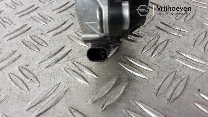 Spanner multiriem van een Opel Astra L (F3/FB/FM/FP) 1.6 Plug-in Hybrid Turbo 16V 2022