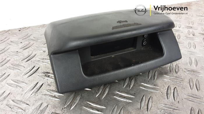 Display Interieur van een Opel Vivaro 1.9 DI 2006