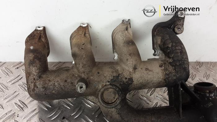 Inlaatspruitstuk van een Opel Vivaro 1.9 DI 2006