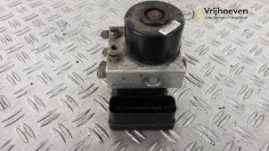 Gebruikte ABS Pomp Opel Astra H SW (L35) 1.7 CDTi 16V Prijs € 200,00 Margeregeling aangeboden door Autodemontage Vrijhoeven B.V.