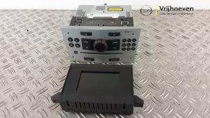 Gebruikte Radio module Opel Corsa D 1.2 16V Prijs € 75,00 Margeregeling aangeboden door Autodemontage Vrijhoeven B.V.
