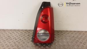 Gebruikte Achterlicht rechts Opel Agila (A) 1.2 16V Twin Port Prijs € 20,00 Margeregeling aangeboden door Autodemontage Vrijhoeven B.V.