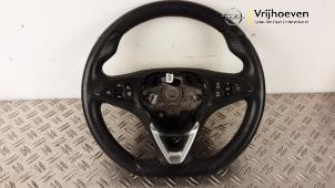 Gebruikte Stuurwiel Opel Corsa E 1.6 OPC Turbo 16V Prijs € 250,00 Margeregeling aangeboden door Autodemontage Vrijhoeven B.V.