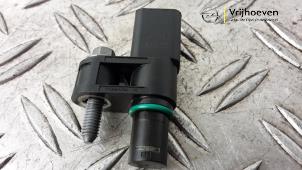 Gebruikte Nokkenas Sensor Opel Crossland (X) 1.2 Turbo 12V Euro 6 Prijs € 15,00 Margeregeling aangeboden door Autodemontage Vrijhoeven B.V.