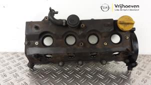 Gebruikte Kleppendeksel Opel Meriva 1.7 CDTI 16V Prijs € 40,00 Margeregeling aangeboden door Autodemontage Vrijhoeven B.V.