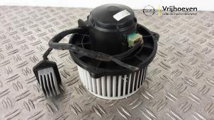 Gebruikte Chaufage Ventilatiemotor Opel Antara (LA6) 2.4 16V 4x4 Prijs € 60,00 Margeregeling aangeboden door Autodemontage Vrijhoeven B.V.