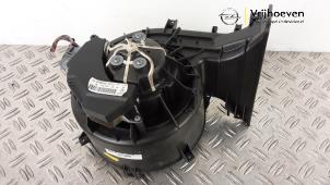 Gebruikte Kachel Ventilatiemotor Opel Signum (F48) 3.2 V6 24V Prijs € 75,00 Margeregeling aangeboden door Autodemontage Vrijhoeven B.V.