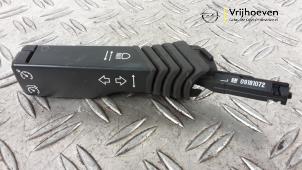 Gebruikte Cruise Control Bediening Opel Signum (F48) 3.2 V6 24V Prijs € 25,00 Margeregeling aangeboden door Autodemontage Vrijhoeven B.V.