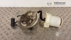 Gebruikte Tank element Pomp Opel Signum (F48) 3.2 V6 24V Prijs € 50,00 Margeregeling aangeboden door Autodemontage Vrijhoeven B.V.
