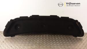 Gebruikte Motorkap Bekleding Opel Meriva 1.3 CDTI 16V Prijs € 30,00 Margeregeling aangeboden door Autodemontage Vrijhoeven B.V.