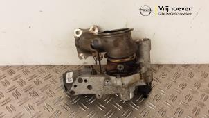 Gebruikte Turbo Opel Crossland (X) 1.2 Turbo 12V Prijs € 250,00 Margeregeling aangeboden door Autodemontage Vrijhoeven B.V.