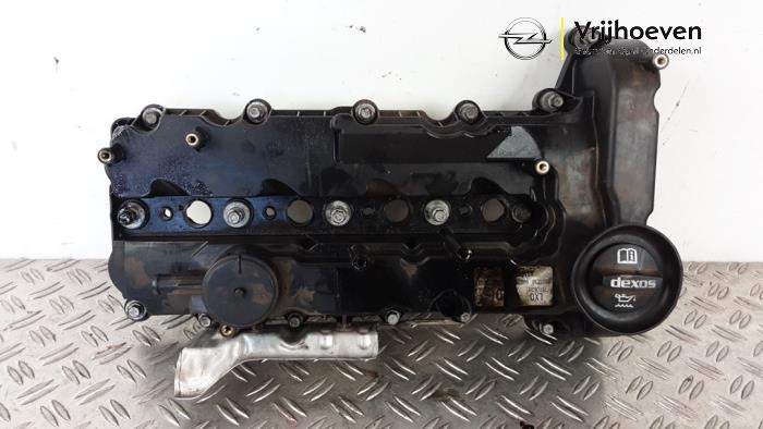 Gebruikte Kleppendeksel Opel Astra K Sports Tourer 1.6 CDTI 110 16V Prijs € 50,00 Margeregeling aangeboden door Autodemontage Vrijhoeven B.V.