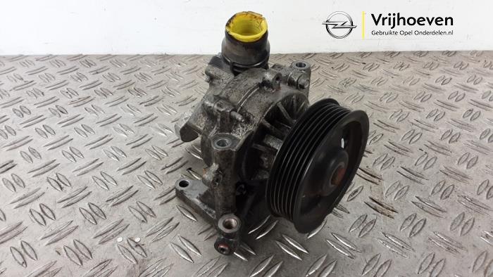 Gebruikte Waterpomp Opel Astra K Sports Tourer 1.6 CDTI 110 16V Prijs € 100,00 Margeregeling aangeboden door Autodemontage Vrijhoeven B.V.