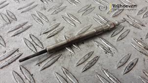 Gebruikte Gloeikaars Opel Astra K Sports Tourer 1.6 CDTI 110 16V Prijs € 20,00 Margeregeling aangeboden door Autodemontage Vrijhoeven B.V.