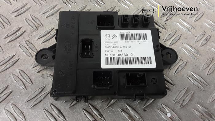 Computer Body Control van een Opel Grandland (X) 1.2 Turbo 12V 2018