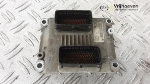 Gebruikte Computer Motormanagement Opel Corsa D 1.6i OPC 16V Turbo Prijs € 200,00 Margeregeling aangeboden door Autodemontage Vrijhoeven B.V.
