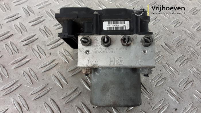 Gebruikte ABS Pomp Opel Meriva (A) 1.6 16V Prijs € 30,00 Margeregeling aangeboden door Autodemontage Vrijhoeven B.V.