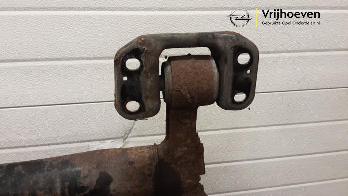 Achteras voorwielaandrijving van een Opel Astra J GTC (PD2/PF2) 2.0 CDTI 16V ecoFLEX 2012