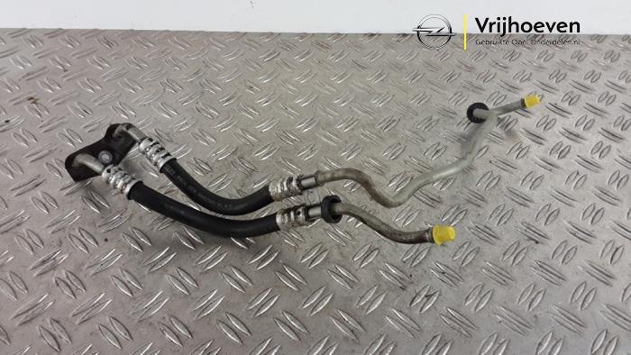 Gebruikte Leiding (diversen) Opel Astra J GTC (PD2/PF2) 2.0 CDTI 16V ecoFLEX Prijs € 100,00 Margeregeling aangeboden door Autodemontage Vrijhoeven B.V.
