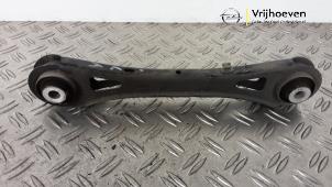 Gebruikte Draagarm links-achter Opel Insignia Sports Tourer 2.0 GSi Turbo 16V 4x4 Prijs € 40,00 Margeregeling aangeboden door Autodemontage Vrijhoeven B.V.