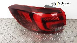 Gebruikte Achterlicht links Opel Astra K Sports Tourer 1.6 CDTI 136 16V Prijs € 400,00 Margeregeling aangeboden door Autodemontage Vrijhoeven B.V.