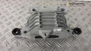 Gebruikte Motorrubber Opel Insignia Sports Tourer 2.0 GSi Turbo 16V 4x4 Prijs € 50,00 Margeregeling aangeboden door Autodemontage Vrijhoeven B.V.