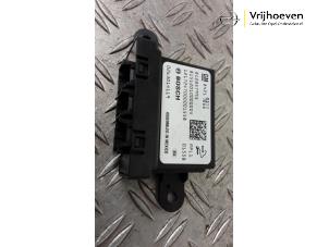 Gebruikte Module PDC Opel Insignia Sports Tourer 2.0 GSi Turbo 16V 4x4 Prijs € 65,00 Margeregeling aangeboden door Autodemontage Vrijhoeven B.V.