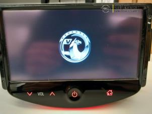 Gebruikte Radio module Opel Adam 1.2 16V Prijs € 250,00 Margeregeling aangeboden door Autodemontage Vrijhoeven B.V.