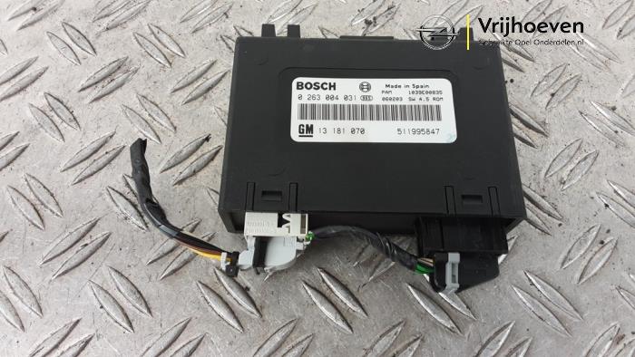 Gebruikte Module PDC Opel Vectra C Caravan 1.8 16V Prijs € 45,00 Margeregeling aangeboden door Autodemontage Vrijhoeven B.V.