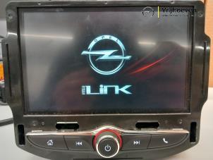 Gebruikte Module Navigatie Opel Corsa E 1.4 16V Prijs € 500,00 Margeregeling aangeboden door Autodemontage Vrijhoeven B.V.