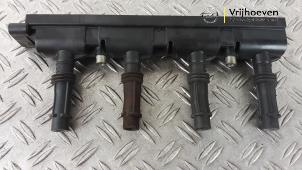 Gebruikte Bobine Opel Astra J (PC6/PD6/PE6/PF6) 1.4 Turbo 16V Prijs € 40,00 Margeregeling aangeboden door Autodemontage Vrijhoeven B.V.