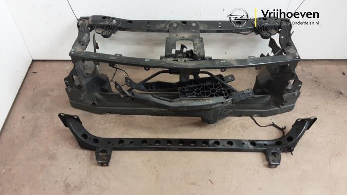 Frontpaneel van een Opel Insignia Sports Tourer 1.6 CDTI 16V 136 2018